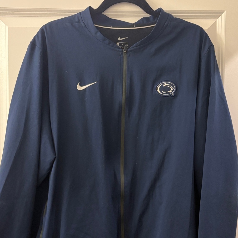 Nike Men's Navy Windbreaker Jacket Penn state